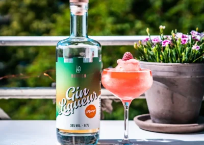 Burgen Drinks enthüllt neue Gin-Variationen: Burgen Sloe Gin und Burgen Gin Liqueur