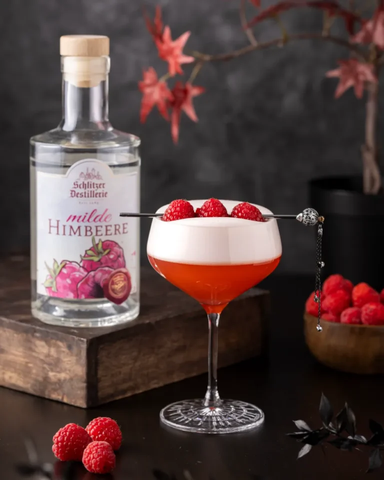 Der Raspberry Club Cocktail: Ein Hauch von Eleganz in Ihrem Glas