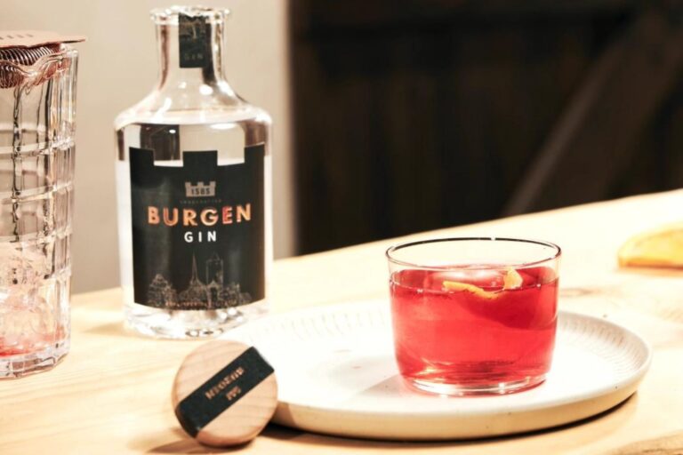 Klassischer Negroni Rezept: So mixen Sie den perfekten Cocktail zu Hause