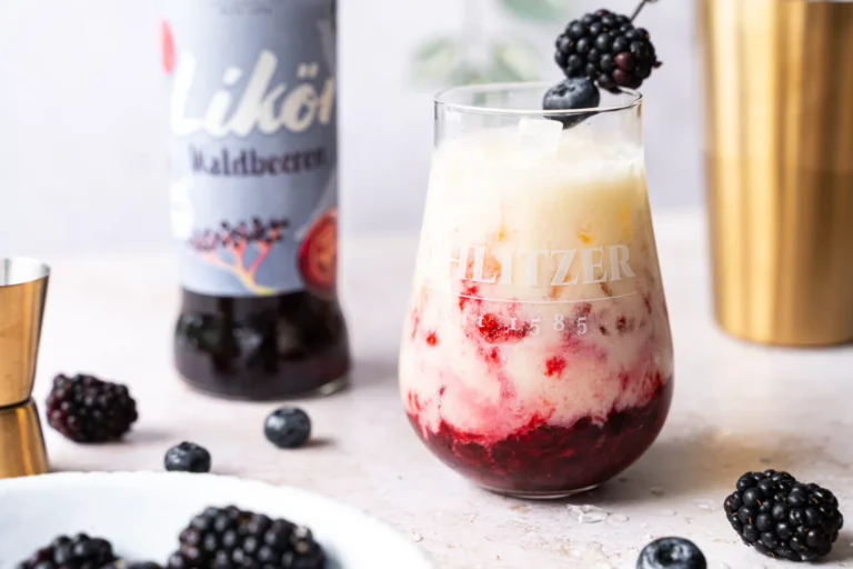 Black Berry Colada Cocktail: Fruchtig, Cremig & Erfrischend