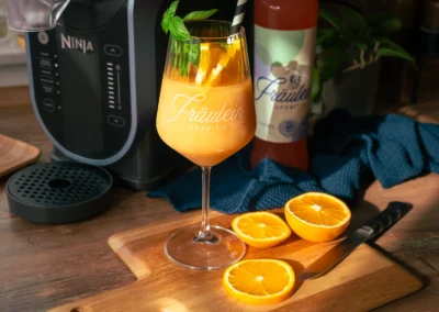 Fräulein Slushi – Aperitif-Slush mit Fräulein & Prosecco