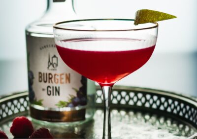 Burgen Gin Cosmo – Fruchtiger Gin Cocktail mit Rezept