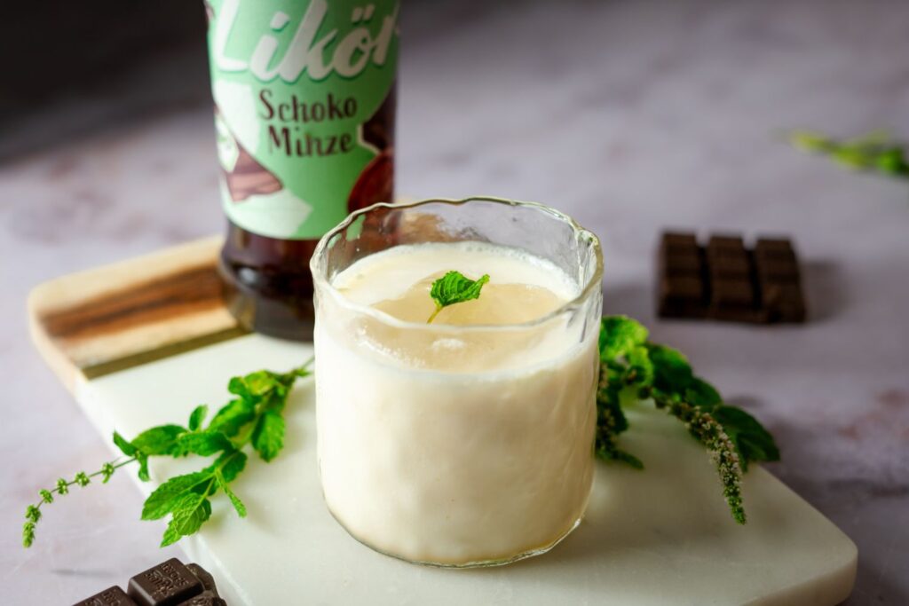 Chocolate Mint White Russian
