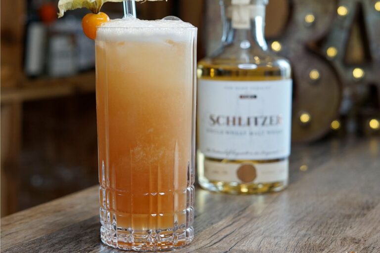 Eye of the Storm Cocktail mit Schlitzer Whisky Rezept