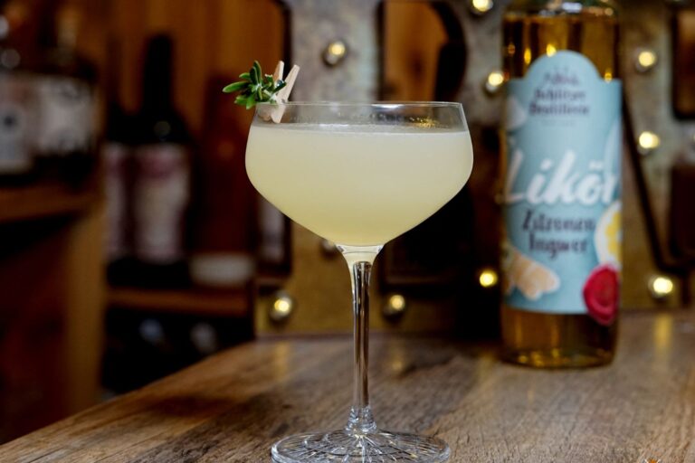 Miracle Elixier Cocktail – Ingwer, Kräuter & Zitrone