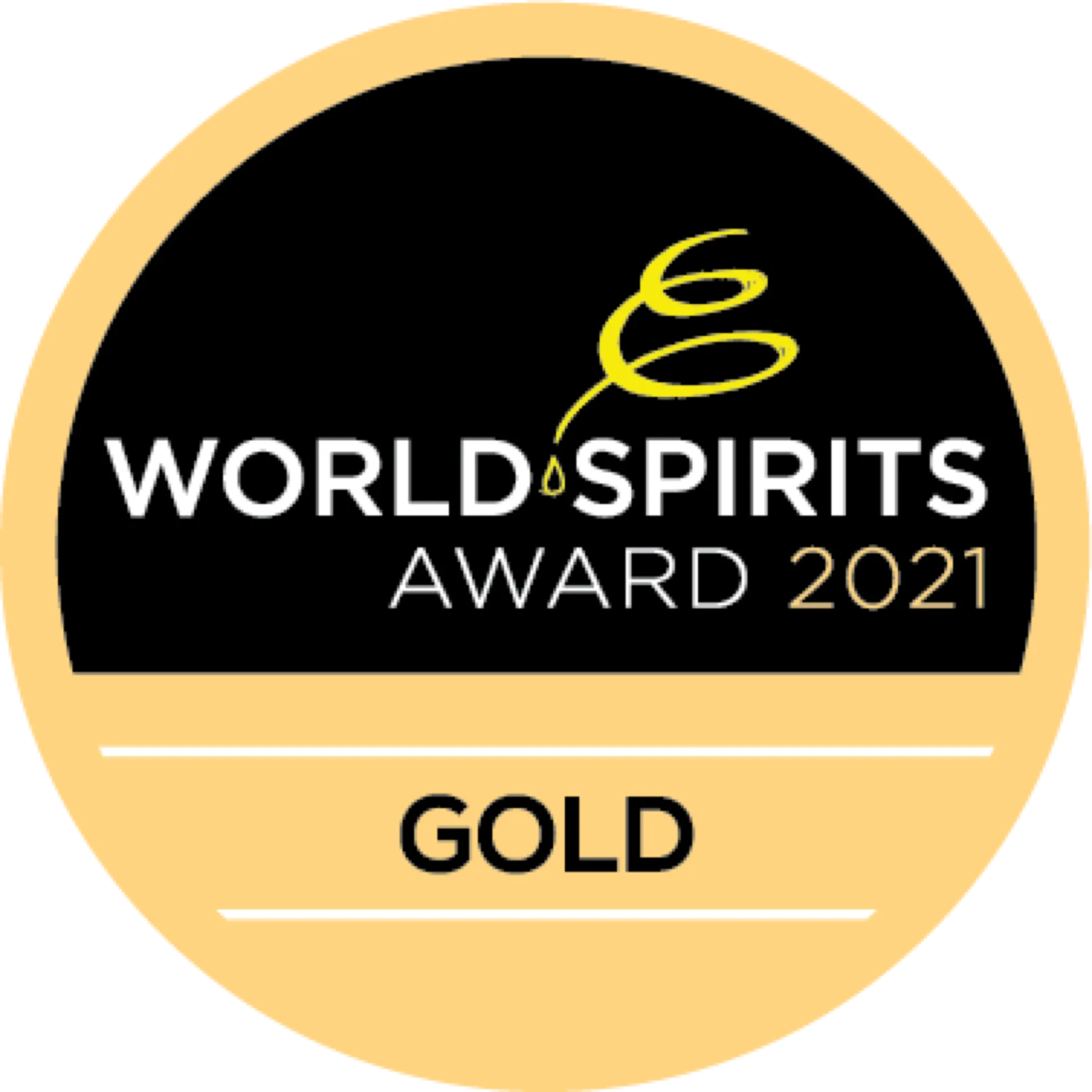 Schlitzer Destillerie gewinnt World-Spirits Award Gold – Hochwertige Auszeichnung für edle Spirituosen Flasche Schlitzer Burgen Gin mit Goldmedaille des World Spirits Award 2022 vor neutralem Hintergrund